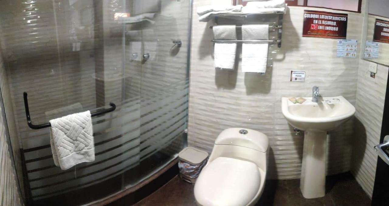 La Kapital Hotel Амбато Экстерьер фото
