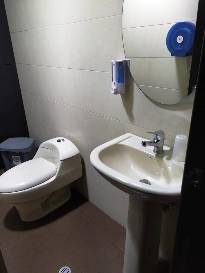 La Kapital Hotel Амбато Экстерьер фото
